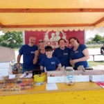 Náš prodejní stánek, který měl velký úspěch.